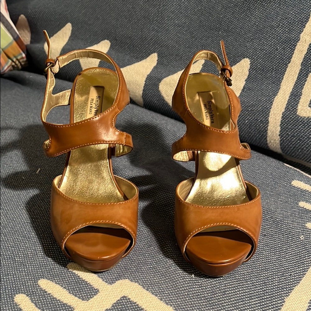 Simply Vera Vera Wang Brown Leather Women's platform Sandals